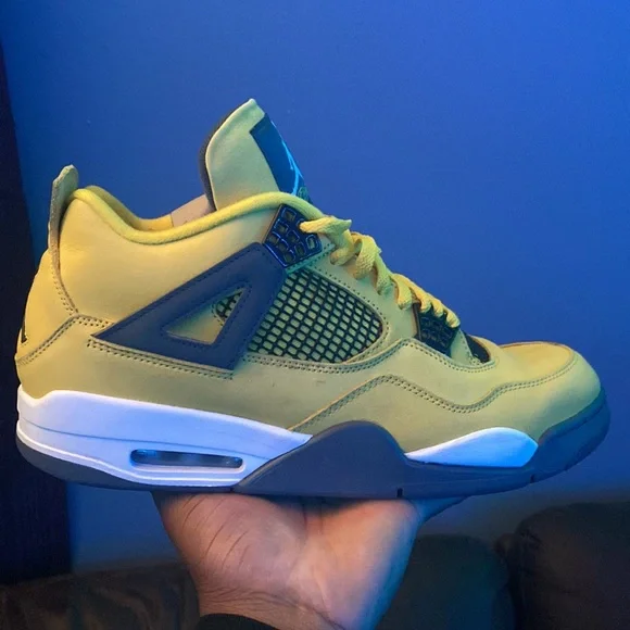 Air Jordan 4 Retro Lightning Size 12 brand new with box